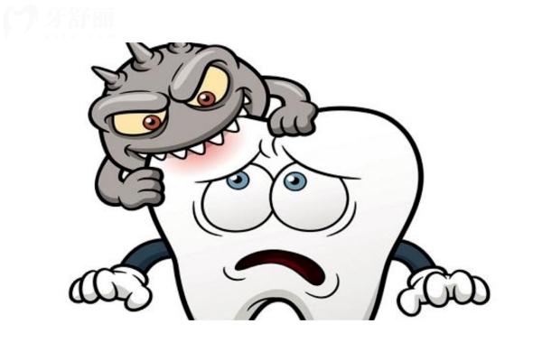 孩子乳牙时期长蛀牙正常吗？一分钟教你如何应对